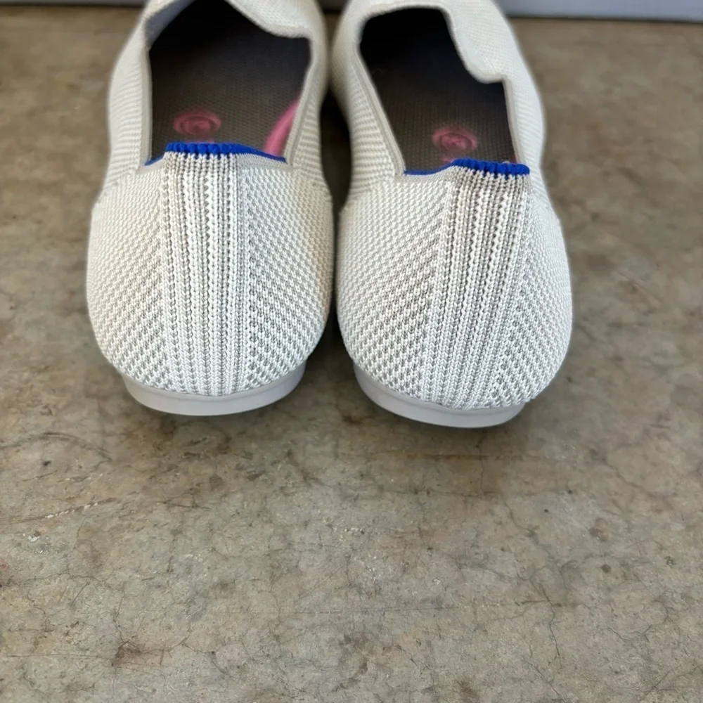 Rothy’s Cream Rounded‎ Toe Flats Size 6